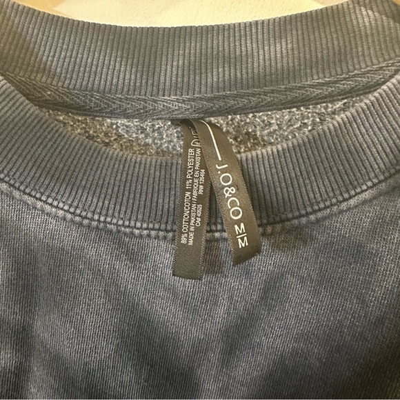 J.O & CO Tie-Dye Cropped Crew Neck Sweater - Picture 4 of 6